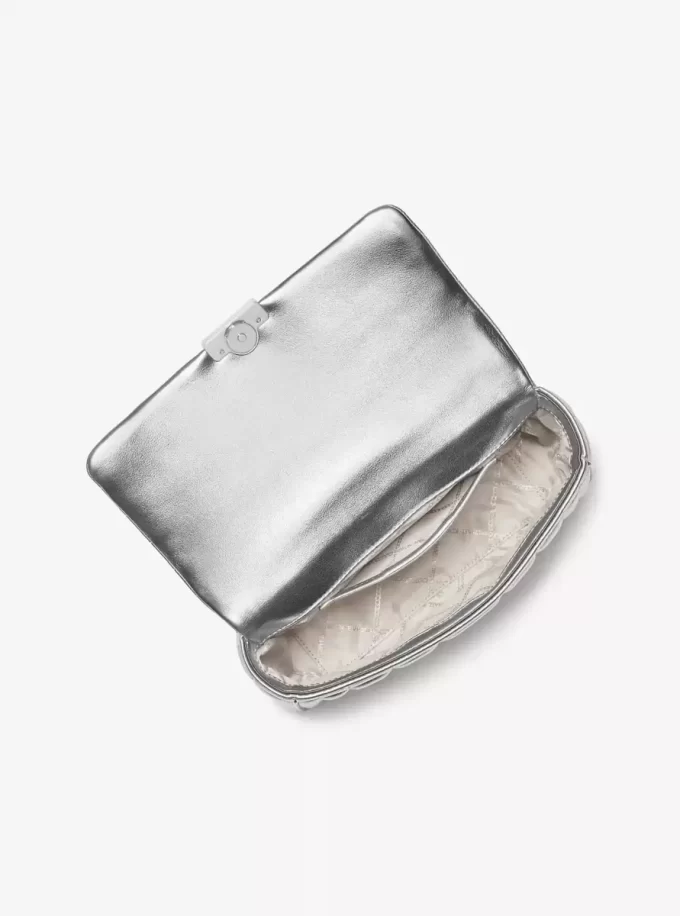 Duża metaliczna pikowana skórzana torba na ramię Tribeca