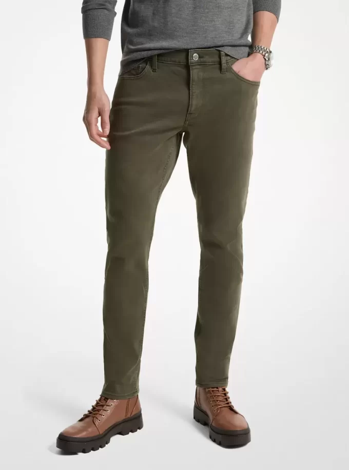 Jeansy bawełniane ze stretchem i dopasowanym krojem