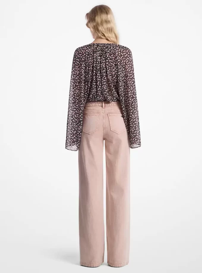 Jeansy z szerokimi nogawkami barwione na odzieży