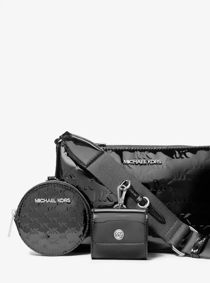 Jet Set Mała torebka na ramię z wytłoczonym logo patentowym i etui na Apple Airpods Pro®