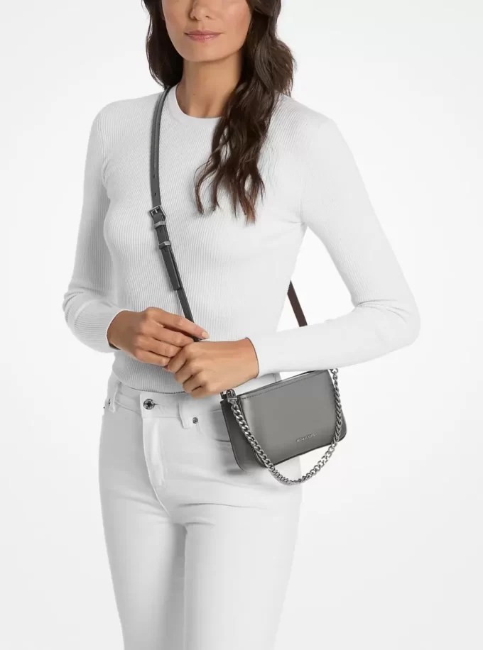 Mała, polerowana, skórzana torba typu crossbody Bryant