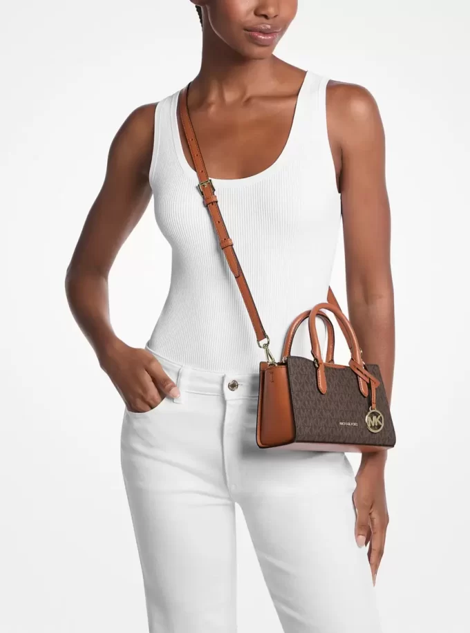 Mała torba listonoszka z logo Arden