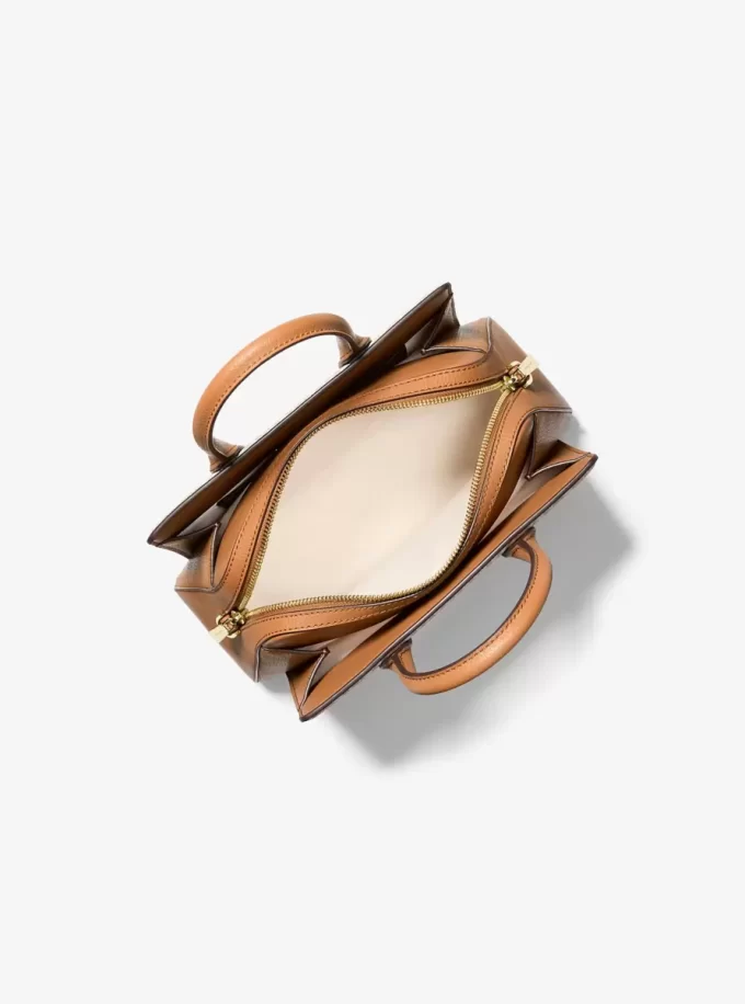 Mała torebka z logo Laila