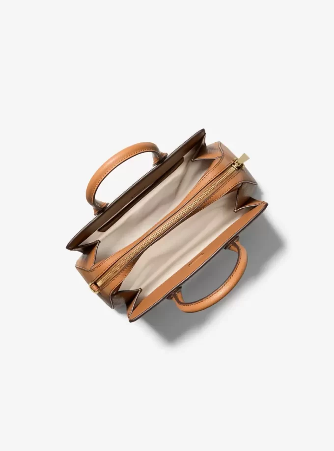 Mała torebka z logo Laila