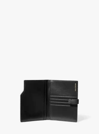 Portfel na paszport Jet Set Pebbled Leather