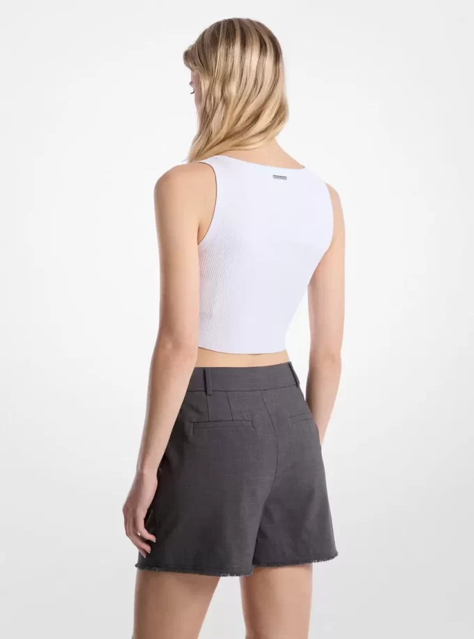 Postrzępione, rozciągliwe, plisowane szorty z wełny