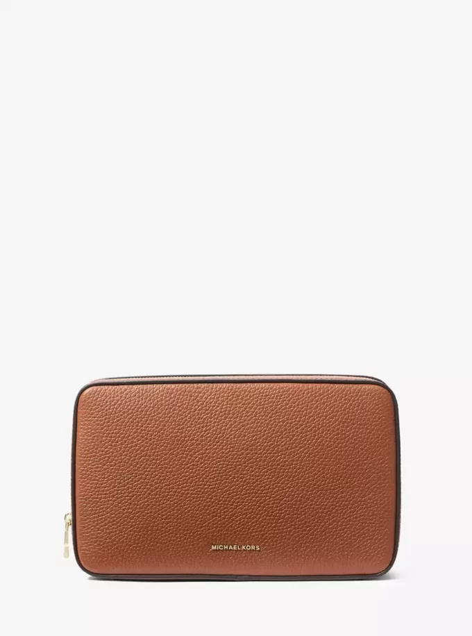 Średniej wielkości organizer na sprzęt ze skóry groszkowanej