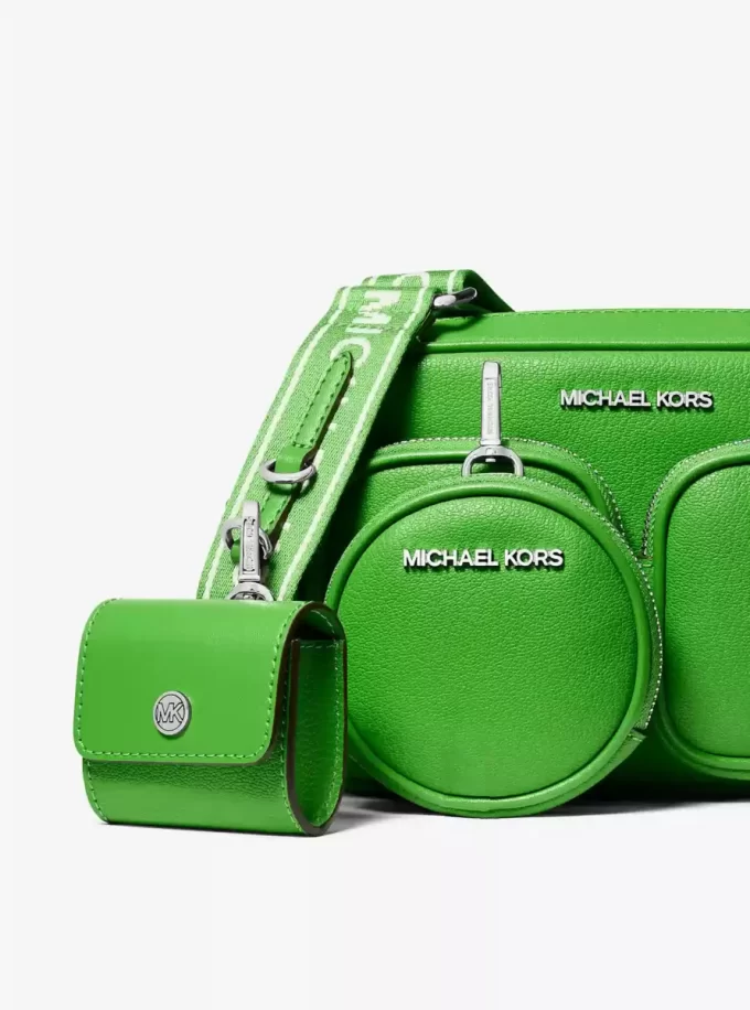 Średniej wielkości skórzana torba typu crossbody Jet Set z etui na Apple Airpods Pro®