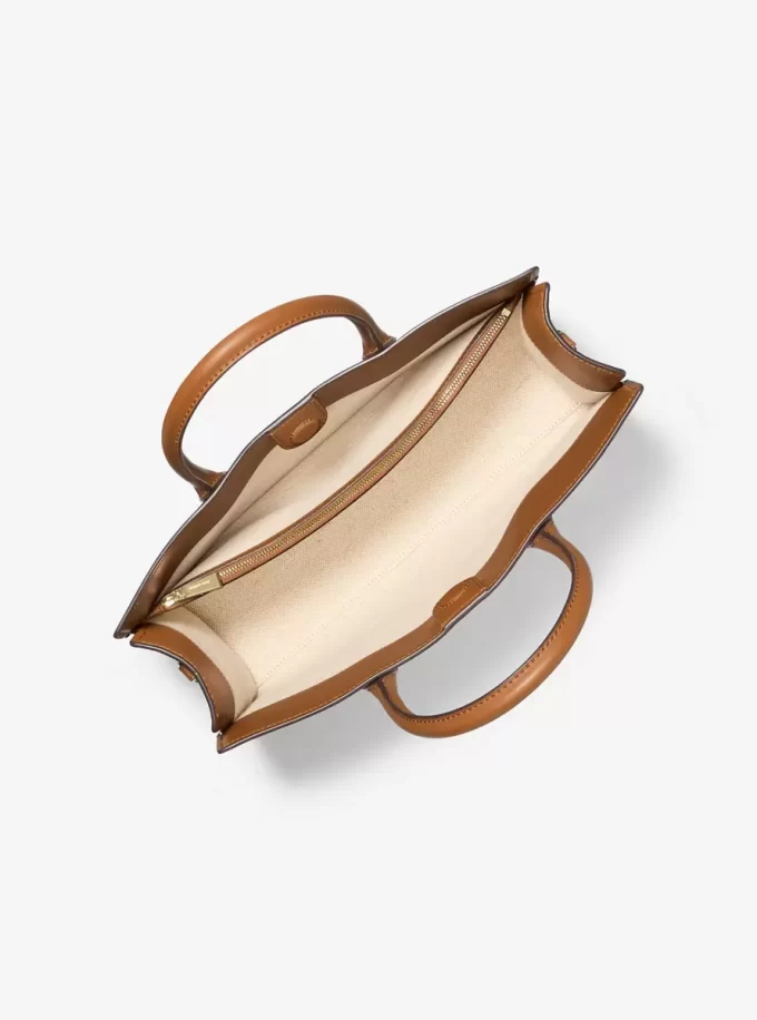 Średniej wielkości torba Scarlett Signature Logo