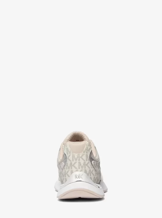 Riley Trener Technik Mediów Mieszanych