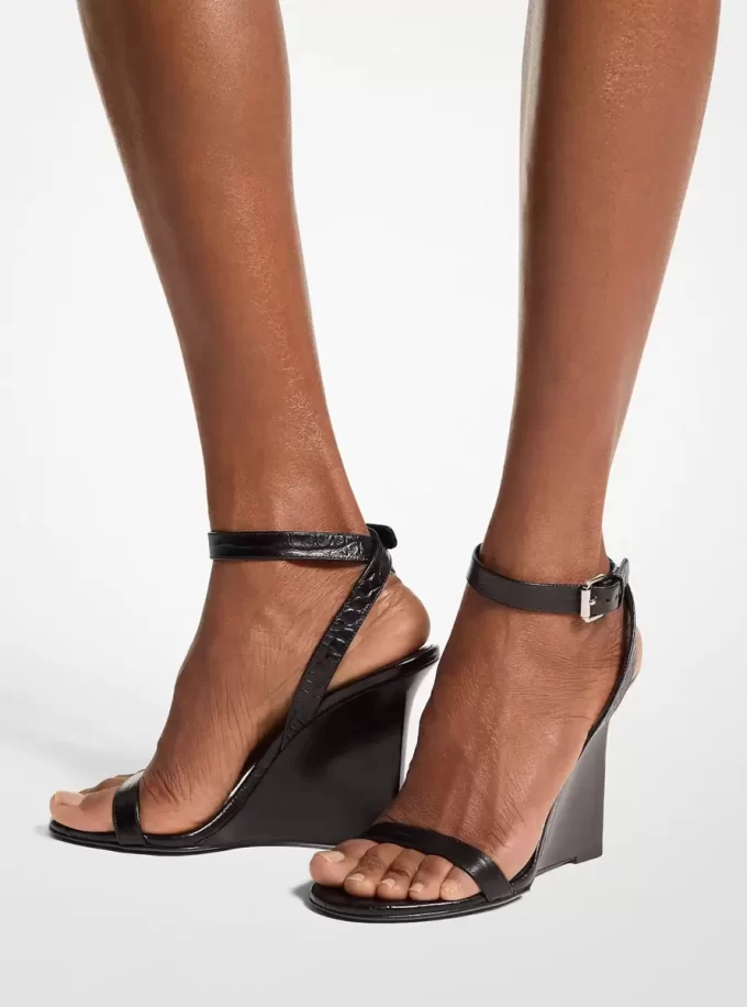 Sandały na koturnie ze skóry krokodyla Claudia