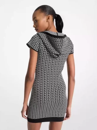 Sukienka z kapturem i żakardowym logo MK2000