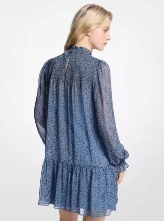 Sukienka z metalicznym nadrukiem paisley i żorżetą