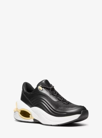 Toni, trenerka mediów mieszanych