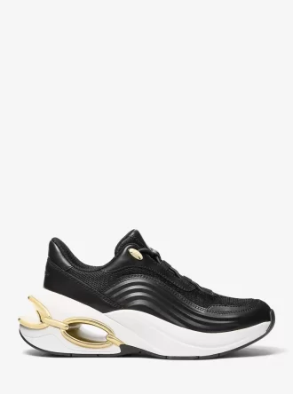 Toni, trenerka mediów mieszanych