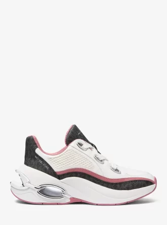 Toni, trenerka mediów mieszanych