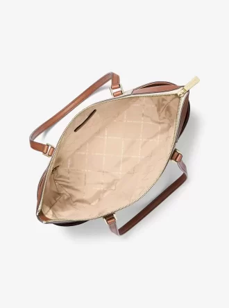 Torba Charlotte z dużym logo i skórzanym zamkiem błyskawicznym