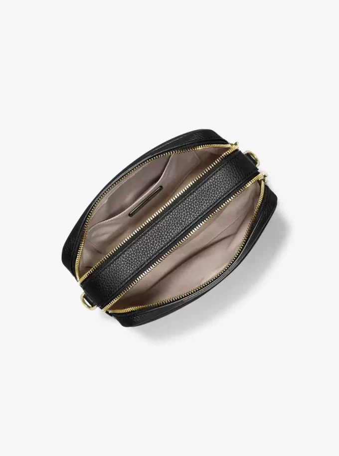 Torba na ramię Bryant Medium Pebbled Leather Camera