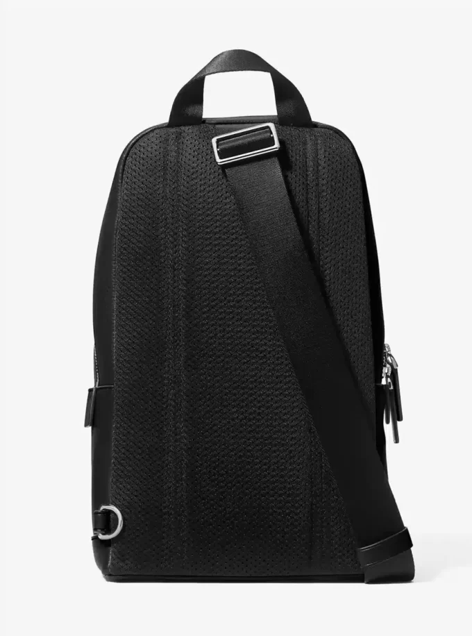 Torba na ramię Cooper Pebbled Leather Sling Pack