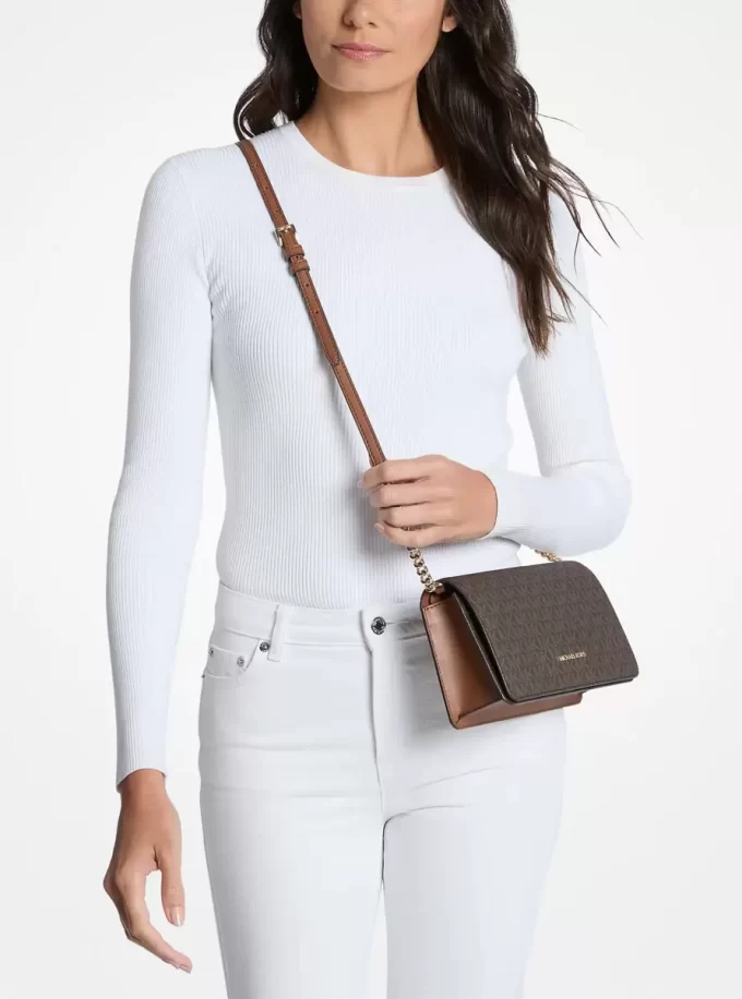 Torba na ramię Jet Set Medium Signature Logo