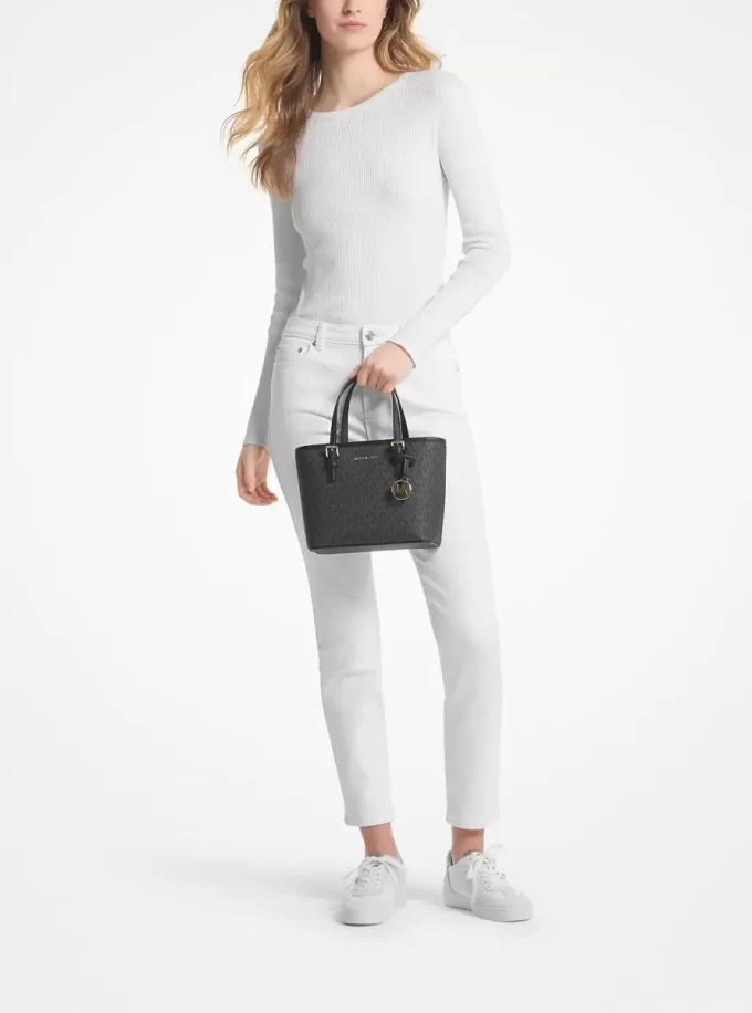 Torba podróżna Jet Set Travel Extra-Small z logo i zamkiem błyskawicznym od góry Torba podróżna Jet Set Travel Extra-Small z logo i zamkiem błyskawicznym od góry