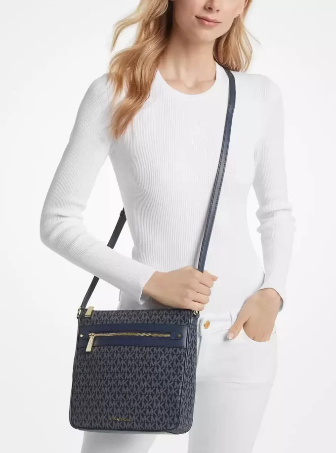 Torba typu crossbody Jet Set z dużym, tkanym nadrukiem z logo